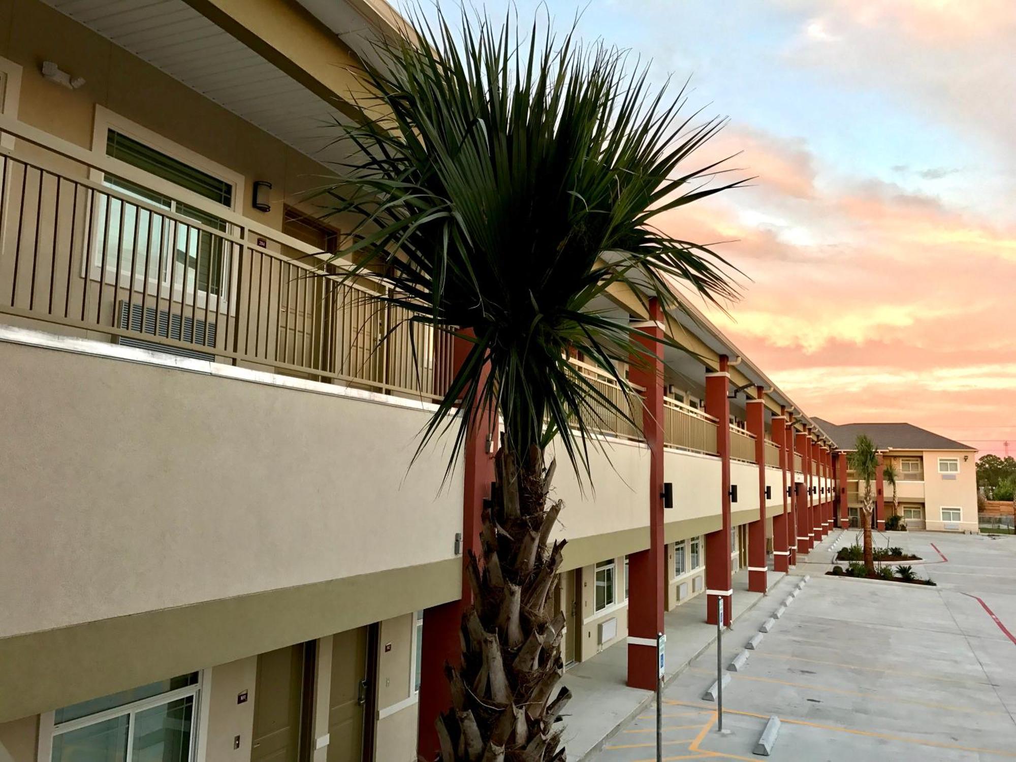 Grand Villa Inn And Suites Westchase/Chinatown Х'юстон Екстер'єр фото